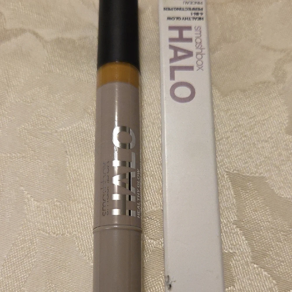 Smashbox Halo 4-in-1 Perfecting Pen - White
